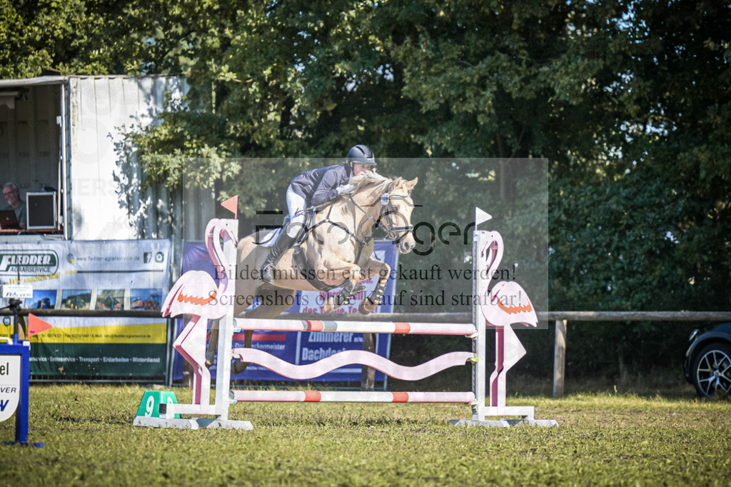 DOS_1695 | Entdecke hochwertige Reitturnierfotos von Foto Oger. Professionell, emotional und authentisch – jetzt Lieblingsmomente im Shop bestellen.Deutschlandweite Turnierfotografie. - Realisiert mit Pictrs.com