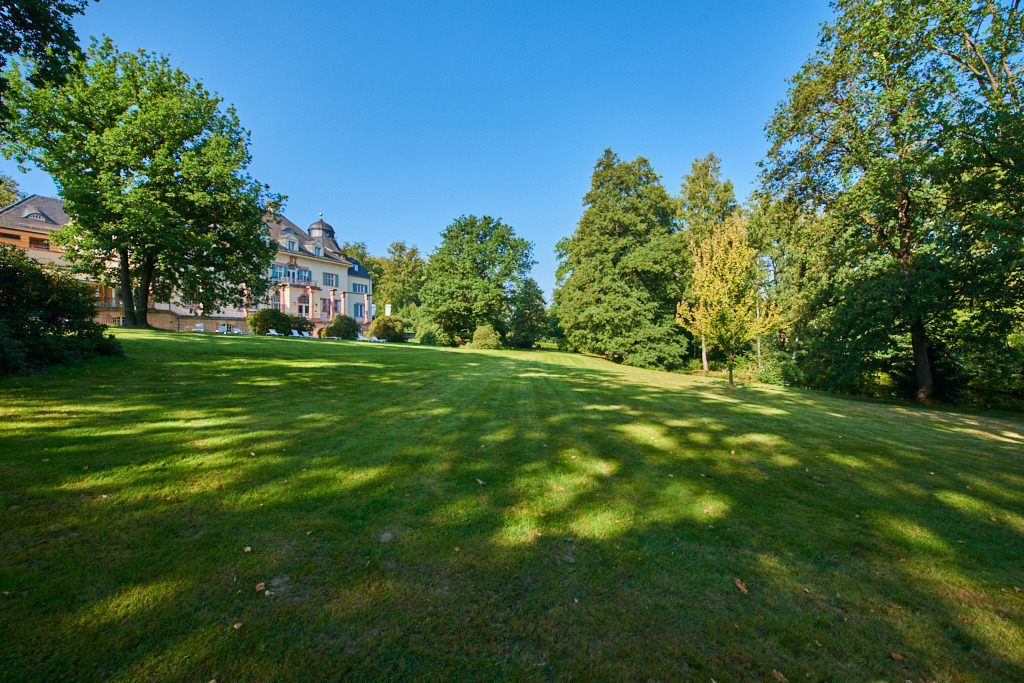 Schloss und Park Wolfsbrunn 01 | Bedeutsame Landschaften Deutschlands - Realisiert mit Pictrs.com