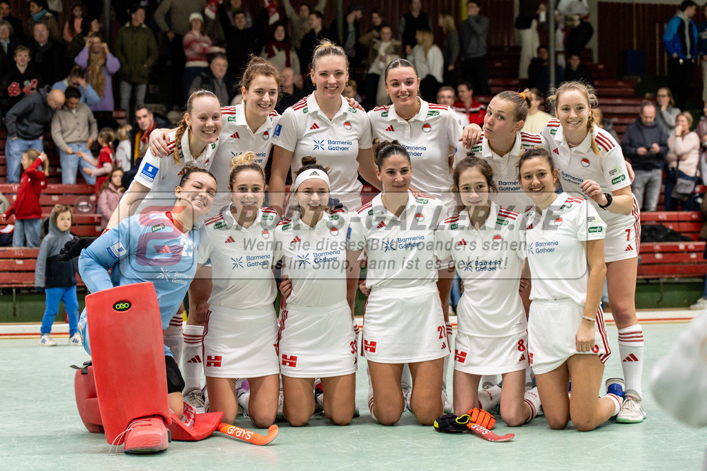 SFE_20250112_0143 | Köln, Deutschland, 12.01.2025:  ßHockey 1. Bundesliga Damen Rot-Weiss Köln - Schwarz-Weiß Köln im KTHC Stadion Rot-Weiss Köln Tennis and Hockey Club am 12.01.2025 in Köln, Deutschland. (Foto von Stephan Fehrmann)Köln, Germany, 12.01.2025: ßHockey 1. Bundesliga Damen Rot-Weiss Köln - Schwarz-Weiß Köln in KTHC Stadion Rot-Weiss Köln Tennis and Hockey Club at 12.01.2025 in Köln, Deutschland. (Foto from Stephan Fehrmann)