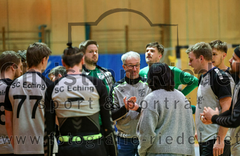 2023-01-21_064_SpVgg_Altenerding_gegen_SC_Eching | Erding, Deutschland, 21.01.2023:
Handball, Bezirksoberliga Männer 2022 / 2023, 12. Spieltag, SpVgg Altenerding gegen SC Eching, Endergebnis: 29:34

Trainer Thomas Gentgen (SC Eching)

Foto: Christian Riedel / fotografie-riedel.net