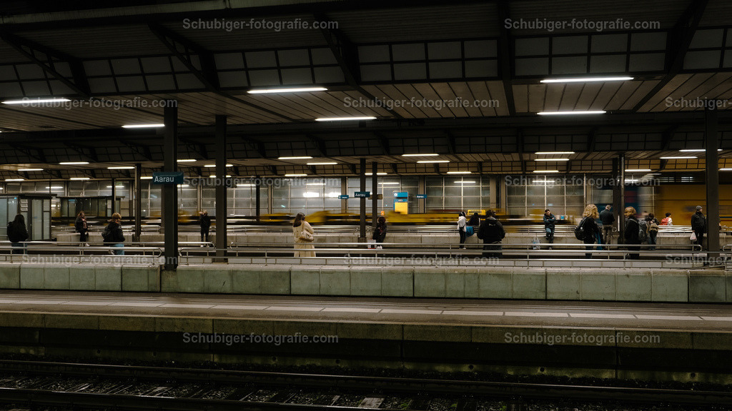 Bahnhof Aarau | Bahnhof Aarua - Realisiert mit Pictrs.com