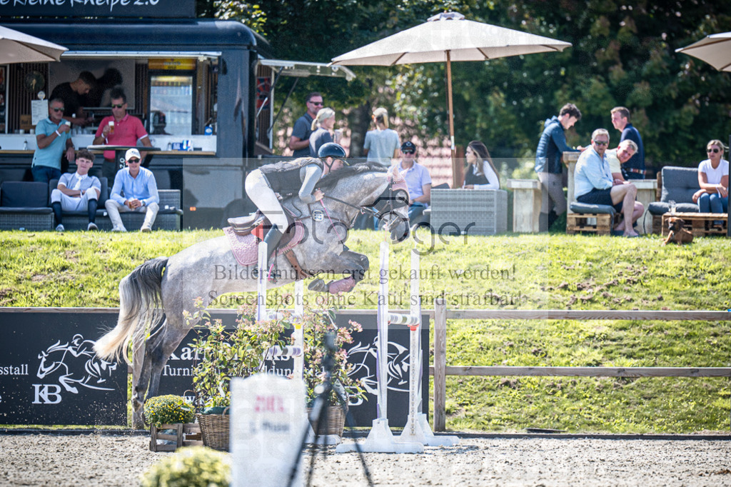 DOS_4185 | Entdecke hochwertige Reitturnierfotos von Foto Oger. Professionell, emotional und authentisch – jetzt Lieblingsmomente im Shop bestellen.Deutschlandweite Turnierfotografie. - Realisiert mit Pictrs.com