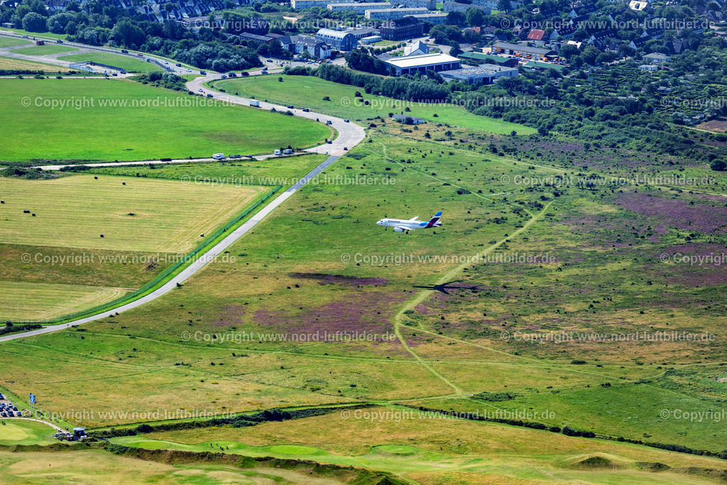 Sylt_Wenningstedt_Landeanflug_Eurowings_Flughafen_Sylt_ELS_4693130825 | SYLT 13.08.2025 Passagierflugzeug Eurowings A320 im Fluge über dem Luftraum Wenningstedt Westerland in Sylt im Bundesland Schleswig-Holstein, Deutschland. Weiterführende Informationen bei: eurowings. // Passenger aircraft Eurowings A320 flying over the airspace of Wenningstedt Westerland in Sylt in the federal state of Schleswig-Holstein, Germany. Further information at: eurowings. Foto: Martin Elsen
