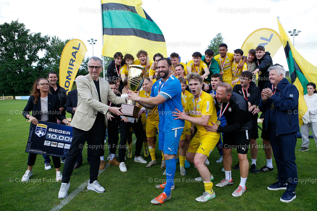 A_LUI_290525-07 | SPORT FUSSBALL ADMIRAL LANDESCUP FINALE 2025 SEDDA BAD SCHALLERBACH-UNION VOECKLAMARKT 29.05.2025 IM BILD:DIE SIEGERMANNSCHAFT UNION VOECKLAMARKT FOTOLUI