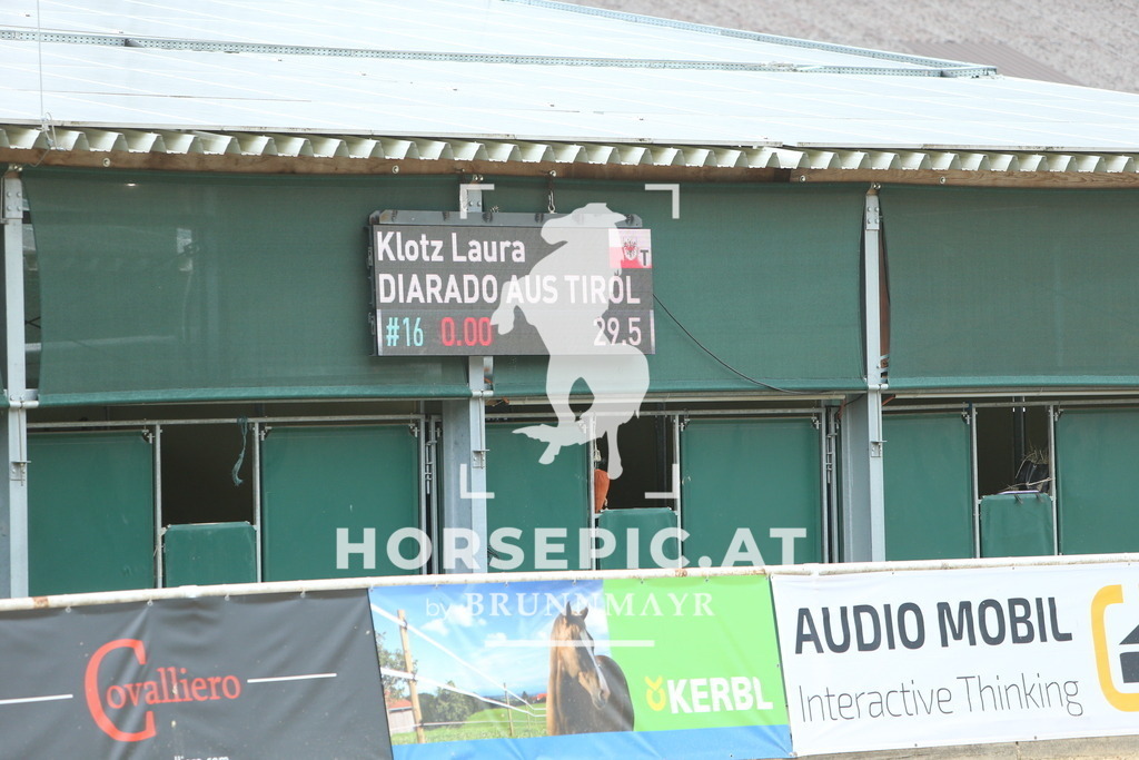 DL2Q1900 | Willkommen bei Brunnmayr - Design & Fotografie – Ihrem Spezialisten für Reitturniere und Pferdeveranstaltungen in Oberösterreich, Salzburg und Bayern! Seit über 17 Jahren sind wir leidenschaftlich dabei.