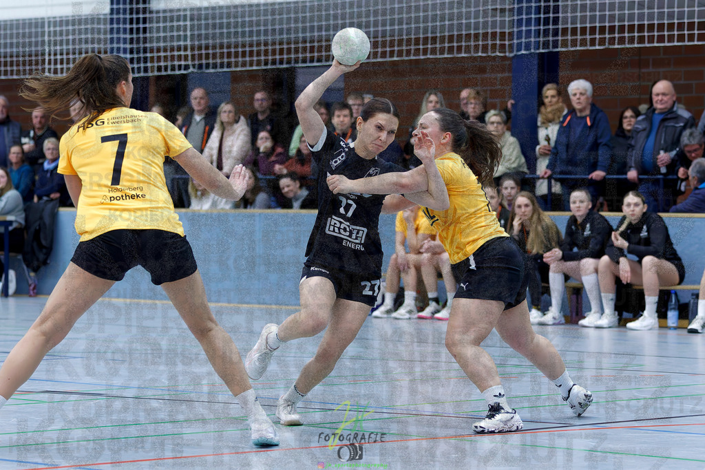 Handball Frauen Oberliga Mitte, HSG Eibelshausen/Ewersbach - HSG Lumdatal | Handball Frauen Oberliga Mitte, HSG Eibelshausen/Ewersbach - HSG Lumdatal am 21.02.2026 in Dietzhölztal-Steinbrücken (Sporthalle am Hammerweiher)Photo © 2026 - Jörg Heinrich - Realisiert mit Pictrs.com