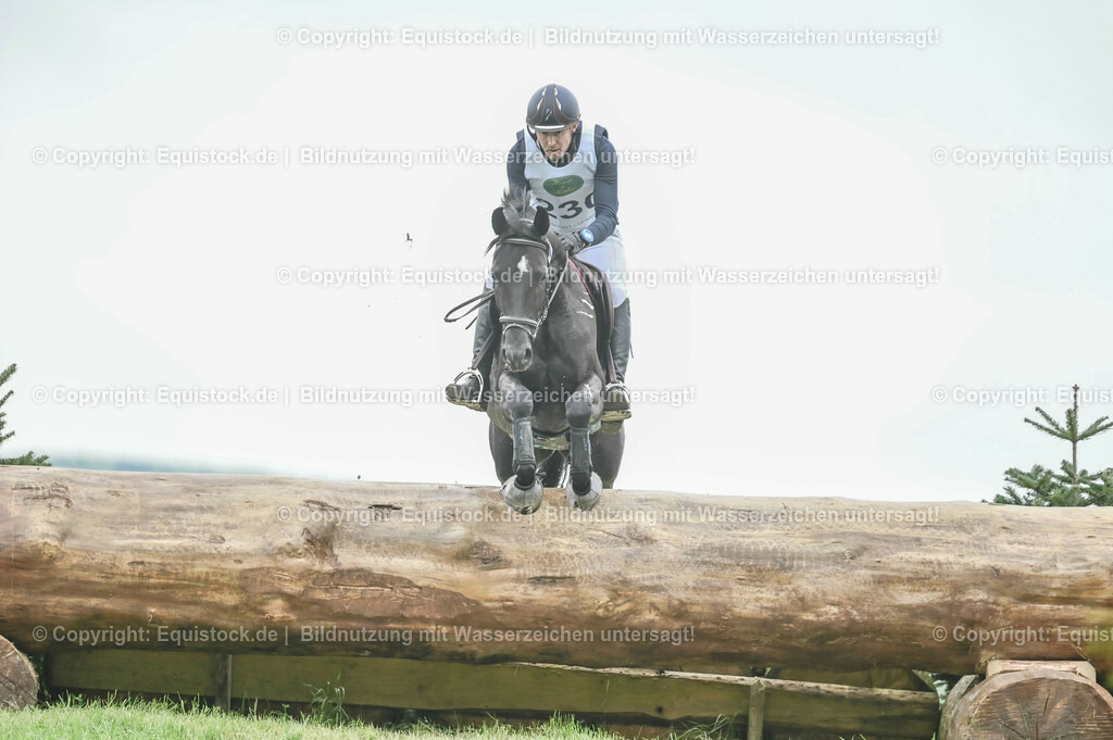 20230513_CCI2_Section2_Gelände_0483 | equistock