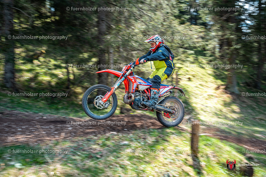 fuernholzer_250501-C1-669 | Fotografische Impressionen von der Red Stag Enduro Extreme by fuernholzer-photography.com. Endurosport in Österreich fotografisch festgehalten von fuernholzer. Auftragsfotografie für Private, Gewerbefotos und Industriefotografie. Eventfotografie, Sportfotografie und Motorsportfotografie. Anbieter von Fotoworkshops, Fototraining, fotografischen Vorträgen und Fotoseminaren.