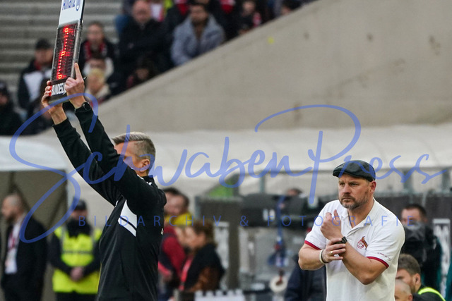 DSC00182 |  Steffen Baumgart (Chef Trainer, FC Koeln) - VfB Stuttgart - 1. FC Köln

1. Bundesliga, Saison 2022_23, Spieltag 21, VfB Stuttgart-FC Koeln
Deutschland, Stuttgart, Mercedes Benz Arena, 18.02.2023