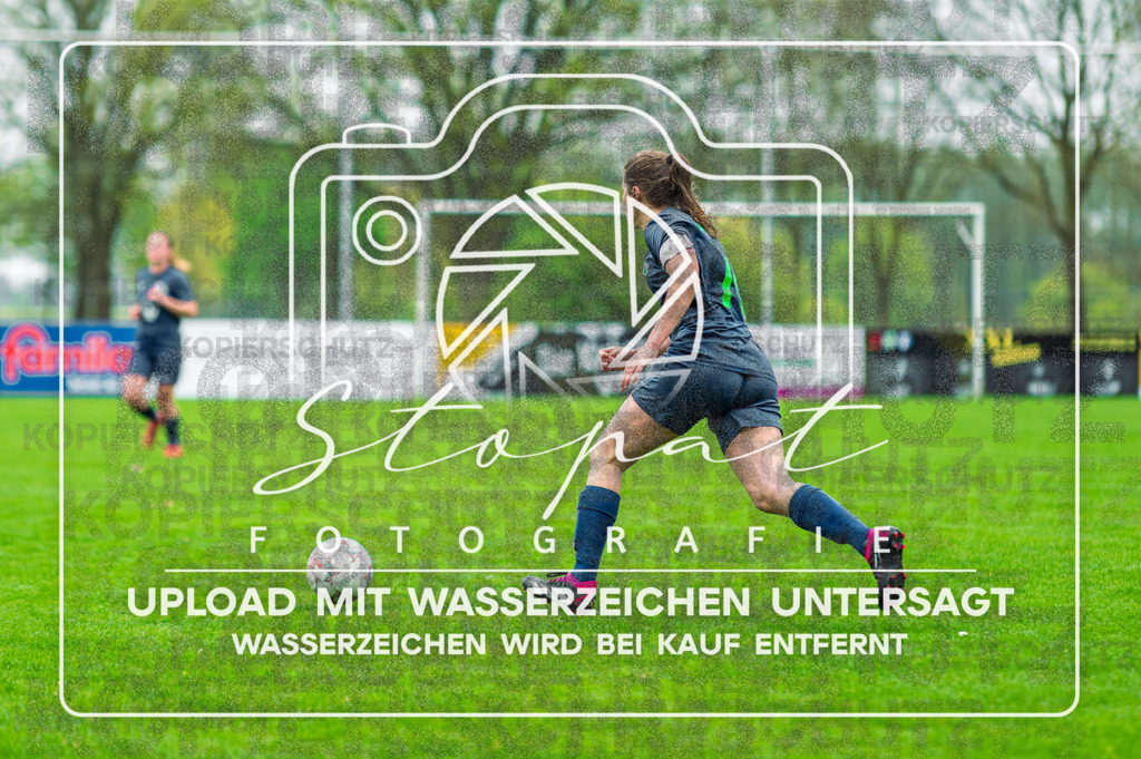 DZC_0233-Verbessert-RR | Greta Lecht (SG Wohlde/Sudwinsen 1 #16) beim Damen Kreispokal Halbfinale HK/CE zwischen SG Fulde und SG Wohlde/Sudwinsen im Fulder Zentralstadion, Fulde (Simon Paul Stopat) - Realisiert mit Pictrs.com