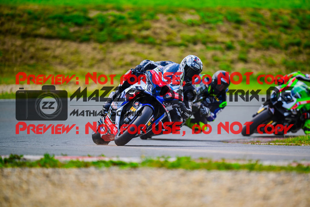 MaZZes_FotoMatrix_240728_6007705_6331 | STK