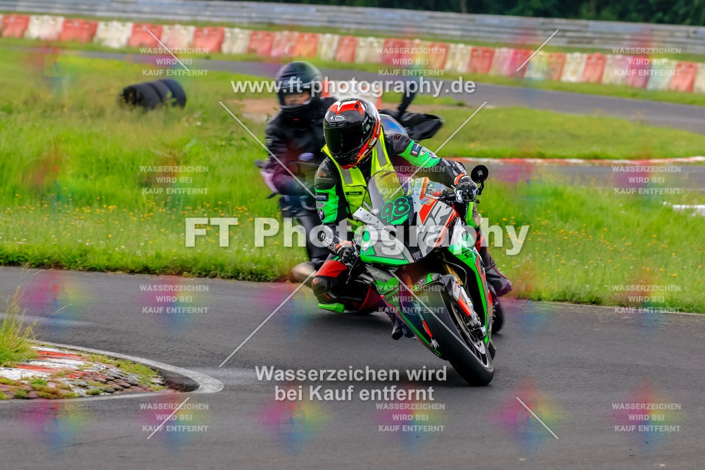 VBK-6507 | Hier findet Ihr Bilder von Touristenfahrten auf der Nürburgring Nordschleife oder von anderen Veranstaltungen die ich besucht habe. Viel Spass beim Durch Schauen 