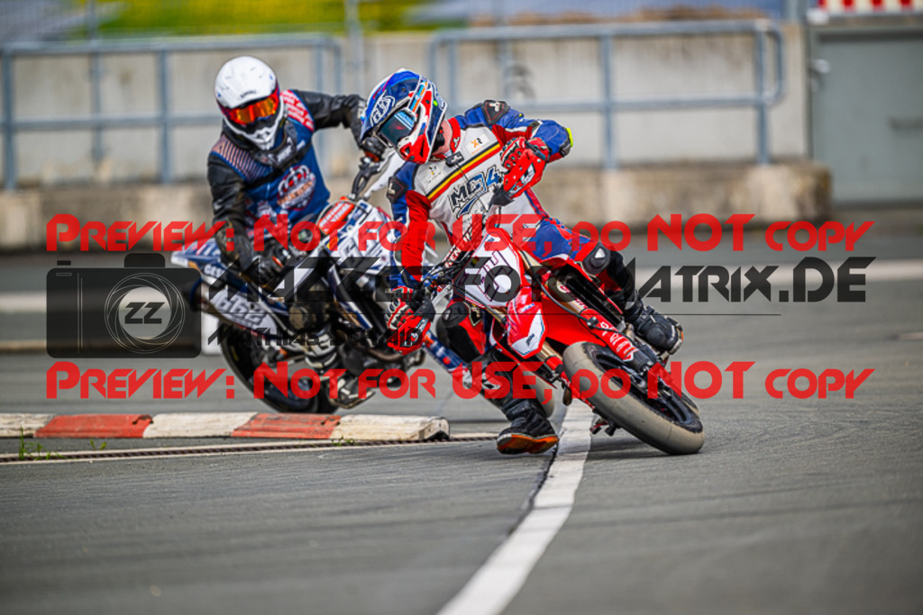 MaZZes_FotoMatrix_230506_2646 | S4