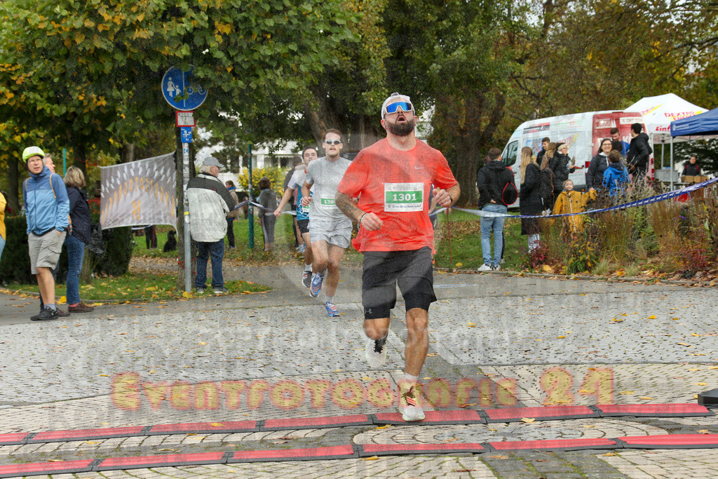 241020_1101_EX1_0705 | Sportfotografie im Rhein-Sieg Kreis, Köln, Bonn, NRW, Rheinland Pfalz, Hessen, etc. Unser Tätigkeitsfeld umfasst den Laufsport vom Volkslauf über den Marathon, Duathlon, Triathon bis zum Ultralauf wie Kölnpfad Ultra oder Schindertrail.