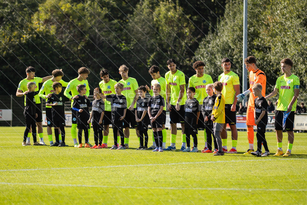 20251003_Picselweb-Fotografie_1R3_0242 | DFB Pokal 2. Runde, JFV A/O/B/H/H - SV Stuttgarter Kickers, Foto: Jörg Struwe - picselweb.de - Realisiert mit Pictrs.com