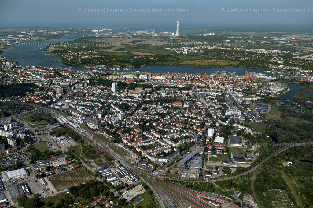 4062008 | ROSTOCK 08.09.2021 Altstadtbereich und Innenstadtzentrum in Rostock im Bundesland Mecklenburg-Vorpommern, Deutschland. // Old Town area and city center in Rostock in the state Mecklenburg - Western Pomerania, Germany. Foto: Gerhard Launer