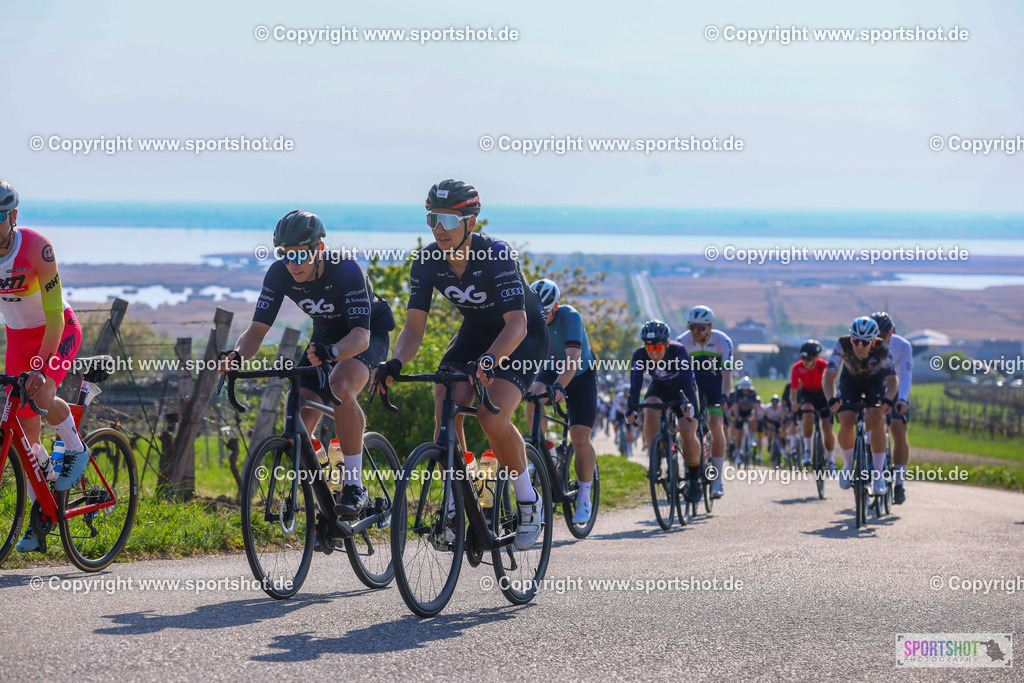 TRA_0100 | Neusiedlersee Radmarathon 2026@sportshot_your_pictrs #yourpictures#roadtowm2029 #nrm #neusiedlerseeradmarathon #neusiedlersee #neusiedlerseetourismus #burgenland #mörbisch #nrm26 #burgenlandtourismus #voglundco #poweredbyburgenlandtourismus #radsport #rad #marathon #ucigranfondo #visitburgenland #ucigranfondoworldseries