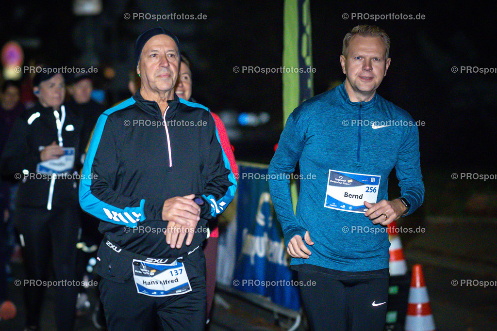 Computacenter Martinslauf Sindorf 2022 in Kerpen-Sindorf, 10.11.2022 | Impressionen vom Computacenter Martinslauf Sindorf 2022 am 10.11.2022 in Kerpen-Sindorf (Nordrhein-Westfalen).
