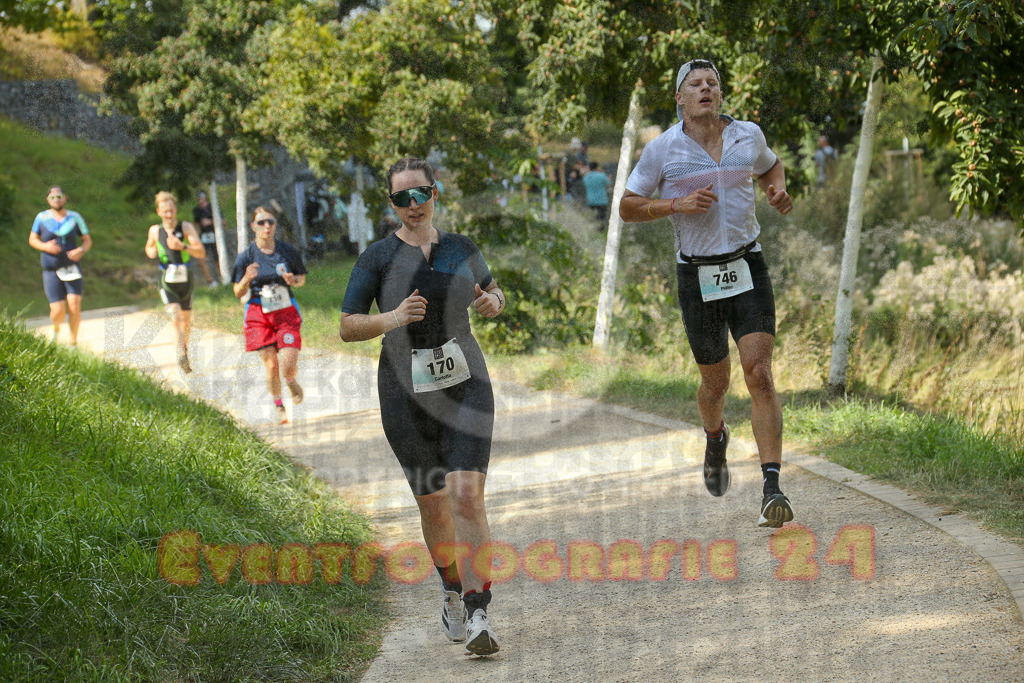 250824_1452_EX1_7875 | Sportfotografie im Rhein-Sieg Kreis, Köln, Bonn, NRW, Rheinland Pfalz, Hessen, etc. Unser Tätigkeitsfeld umfasst den Laufsport vom Volkslauf über den Marathon, Duathlon, Triathon bis zum Ultralauf wie Kölnpfad Ultra oder Schindertrail.