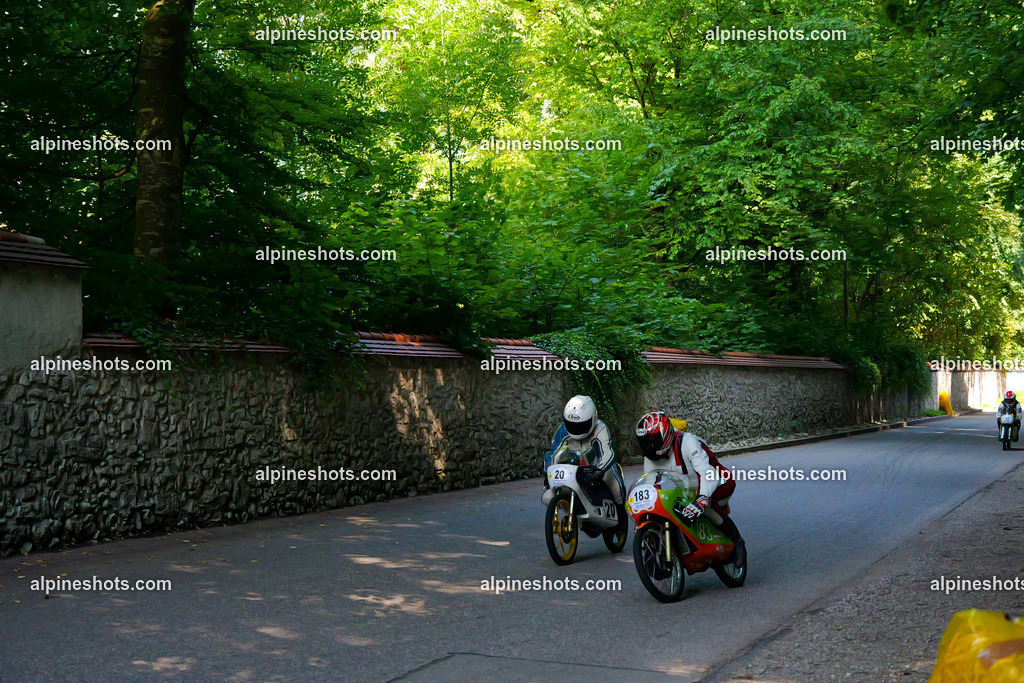 P1015285 | Erleben Sie atemberaubende, hochqualitative Fotos Ihrer Fahrt entlang der malerischen Alpenstraßen. Besuchen Sie alpineshots.com, um professionelle Aufnahmen Ihrer unvergesslichen Reise zu finden und zu kaufen - Realisiert mit Pictrs.com