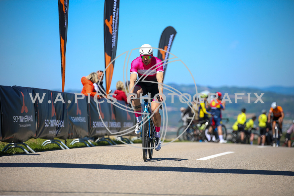 ..... | Wels, 23.04.2026, Kirschblüten Radrennen 2026 , Image shows: Photo: Wapics / Willdoner Andreas