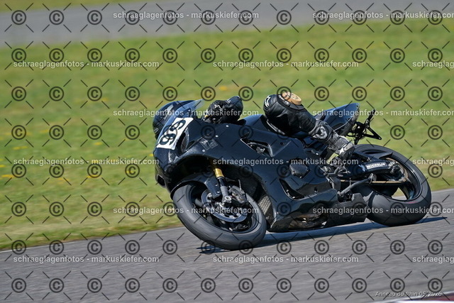 26BT01-1818 | 099 - Realisiert mit Pictrs.com
