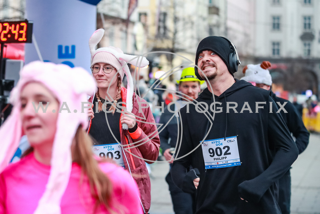 SILVESTERLAUF LINZ 25 | Linz, AUSTRIA, 31. Dezember 25, TRIRUN SILVESTERLAUF LINZ 25 , Image shows: 
Photo: WAPICS / BINDER Manuel