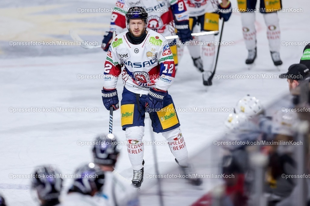 DEG12012501012 | 12.01.2025, Eishockey, Penny DEL, Düsseldorfer EG - Eisbären Berlin, PSD-BANK Dome: Torjubel nach dem 1:0 durch Eric Mik (Eisbären Berlin #12)