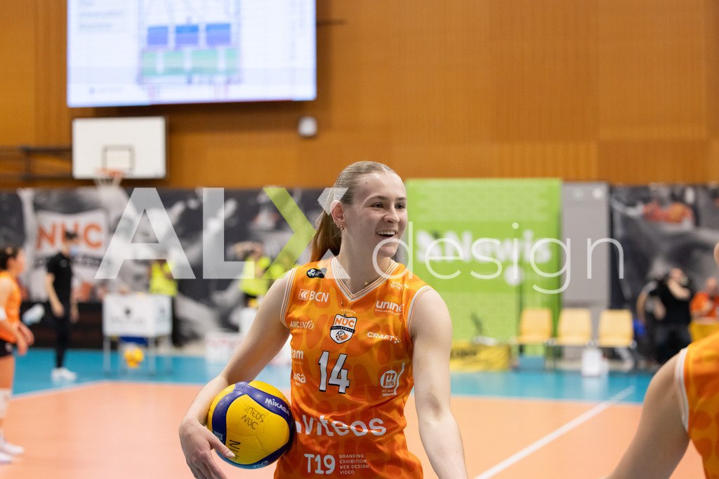 Volleyball I Frauen I Saison 2025-2026 I Volleyball NLA | Women I  Playoffs Finals 1/5 I viteos NUC - VC Kanti Schaffhausen I 06.04.2026 | 14 Nina Scrucca (CH) (Viteos NUC) – Diagonal - Realisiert mit Pictrs.com