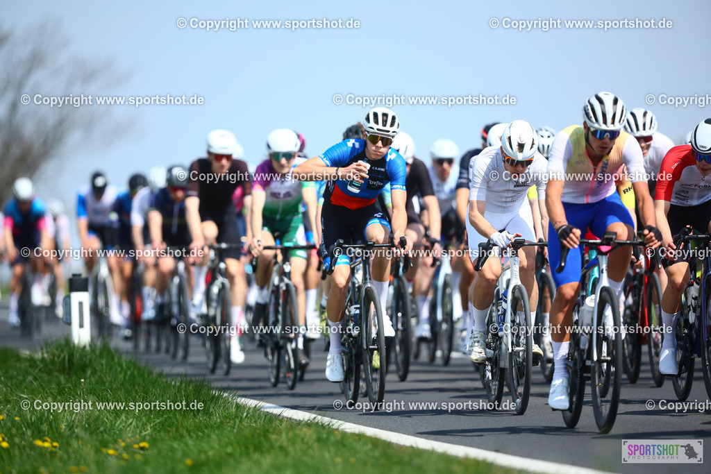 394_TRA55592 | Neusiedlersee Radmarathon 2026@sportshot_your_pictrs #yourpictures#roadtowm2029 #nrm #neusiedlerseeradmarathon #neusiedlersee #neusiedlerseetourismus #burgenland #mörbisch #nrm26 #burgenlandtourismus #voglundco #poweredbyburgenlandtourismus #radsport #rad #marathon #ucigranfondo #visitburgenland #ucigranfondoworldseries