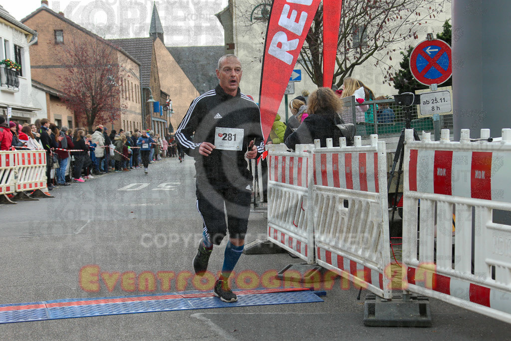 221127_1213_EX1_2148 | Sportfotografie im Rhein-Sieg Kreis, Köln, Bonn, NRW, Rheinland Pfalz, Hessen, etc. Unser Tätigkeitsfeld umfasst den Laufsport vom Volkslauf über den Marathon, Duathlon, Triathon bis zum Ultralauf wie Kölnpfad Ultra oder Schindertrail.