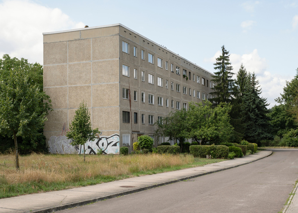 Dessau-Mitte | WBS70 – Ostmoderne - Realisiert mit Pictrs.com