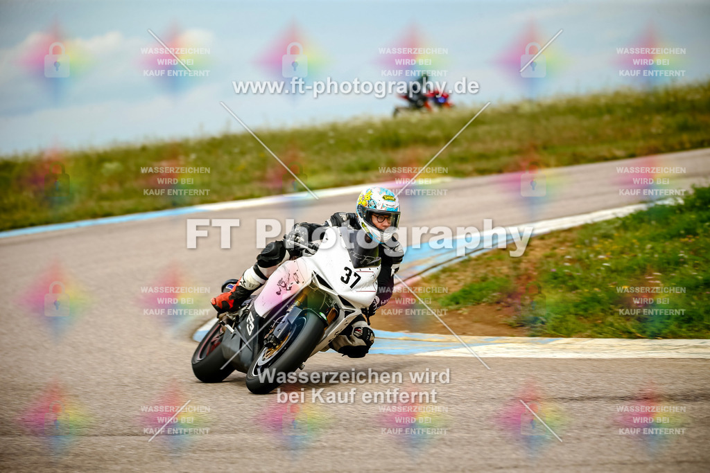 Chambley Juli-2772 | Hier findet Ihr Bilder von Touristenfahrten auf der Nürburgring Nordschleife oder von anderen Veranstaltungen die ich besucht habe. Viel Spass beim Durch Schauen 