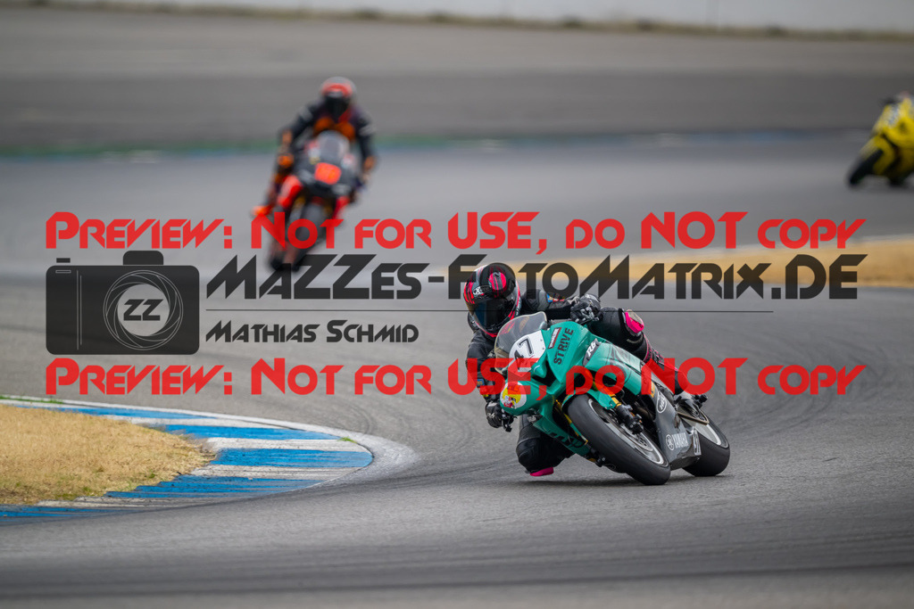 MaZZes-Fotomatrix-20260809-580448 | R1