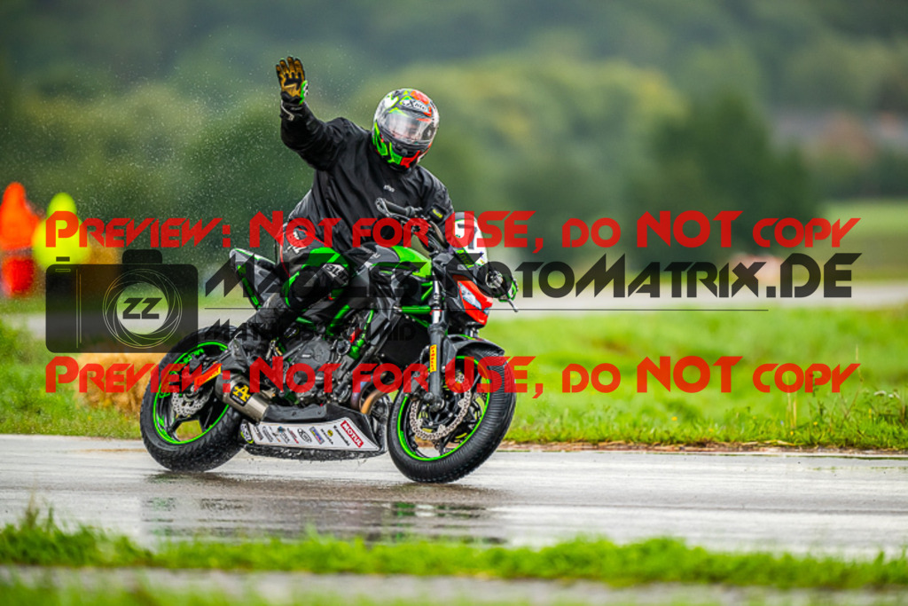 MaZZes_FotoMatrix_220918_7268 | TWIN CUP