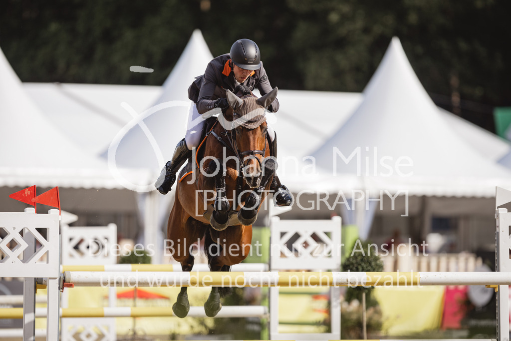 230903_HKM-BCH_Finale6j-112 | Deine schönsten Turniermomente als professionelle Fotos! Entdecke hochwertige Pferdesport-Fotografie im Online-Shop. Jetzt Fotos finden & bestellen!