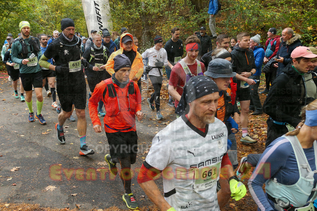 251026_1002_EX1_9654 | Sportfotografie im Rhein-Sieg Kreis, Köln, Bonn, NRW, Rheinland Pfalz, Hessen, etc. Unser Tätigkeitsfeld umfasst den Laufsport vom Volkslauf über den Marathon, Duathlon, Triathon bis zum Ultralauf wie Kölnpfad Ultra oder Schindertrail.