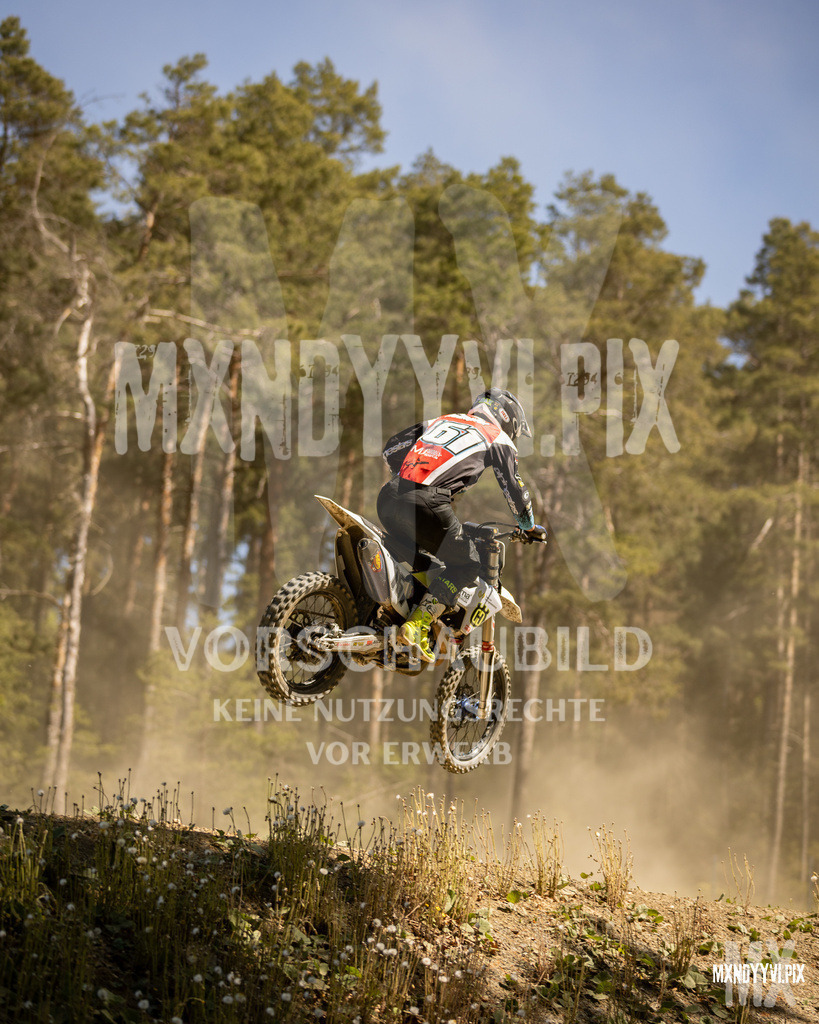 866A5108 | mxndyyvipix