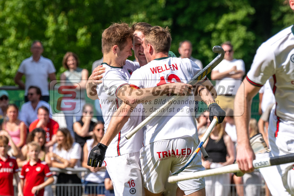 SFE_20240511_0209 | Krefeld, Deutschland, 11.05.2024: Linus Michler (Crefelder HTC) in Aktion waehrend des Spiels der Feldhockey 1. Bundesliga Herren zwischen Crefelder HTC - Rot Weiss Köln im Gerd-Wellen-Hockeyanlage am 11.05.2024 in Krefeld, Deutschland. (Foto von Stephan Fehrmann)

Krefeld, Germany, 11.05.2024: Linus Michler (Crefelder HTC) in action during the game of Feldhockey 1. Bundesliga Herren between Crefelder HTC - Rot Weiss Köln in Gerd-Wellen-Hockeyanlage at 11.05.2024 in Krefeld, Deutschland. (Foto from Stephan Fehrmann)