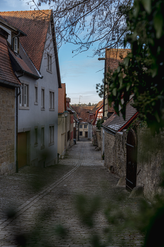 DSC06819 | Rothenburg ob der Tauber. Nur hier gibt es Exklusive und passend zur Jahreszeit Ihr Wandbild, T-Shirt, Tasse und alles was das Rothenburg Herz begehrt. - Realisiert mit Pictrs.com