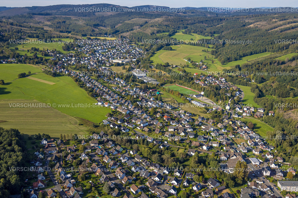 Hilchenbach230911453 | Luftbild, Ortsansicht und Fußballstadion Winterbach Arena des FC Hilchenbach, Gewerbegebiet mit Incutech GmbH, Waldgebiet mit Waldschäden, Dahlbruch, Hilchenbach, Siegerland, Nordrhein-Westfalen, Deutschland