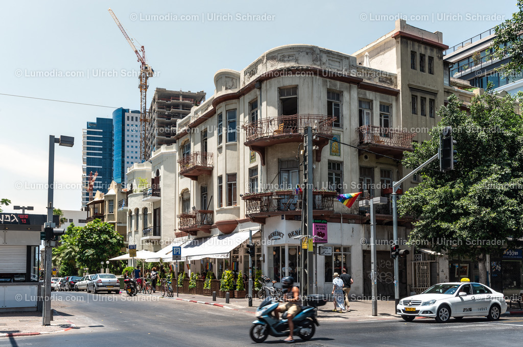 10972-10179 - Tel Aviv - Rothschild Boulevard | Stockfoto und Bilderpool mit Bildmaterial aus Deutschland, dem Harz, Halberstadt, Quedlinburg, Wernigerode und weltweit. Qualitativ hochwertige und professionelle Fotos anschauen und kaufen. - Realisiert mit Pictrs.com