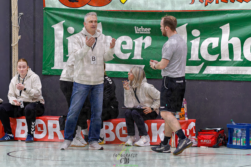 Frauen Regionalliga (HHV); HSG Kleenheim/Langgöns - HSG Baunatal | Frauen Regionalliga (HHV); HSG Kleenheim/Langgöns - HSG Baunatal am 23.11.2025 in Oberkleen (Weidig-Halle)Photo © 2025 - Jörg Heinrich - Realisiert mit Pictrs.com