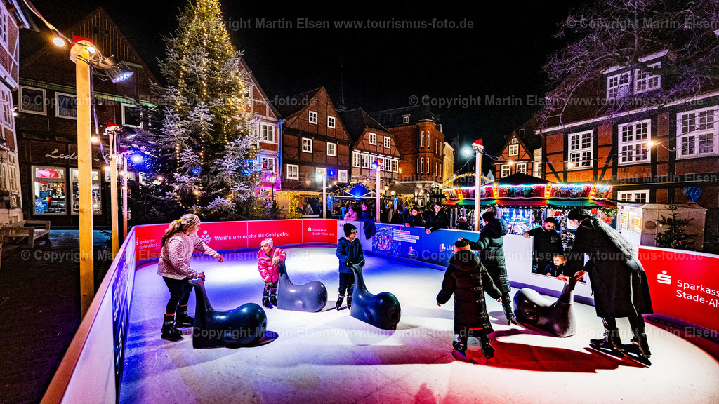 Stade Fischmarkt Weihnachtsmarkt_ELS_7737291124aa | Fotos aus den Touristenorten aus Norddeutschland. - Realisiert mit Pictrs.com