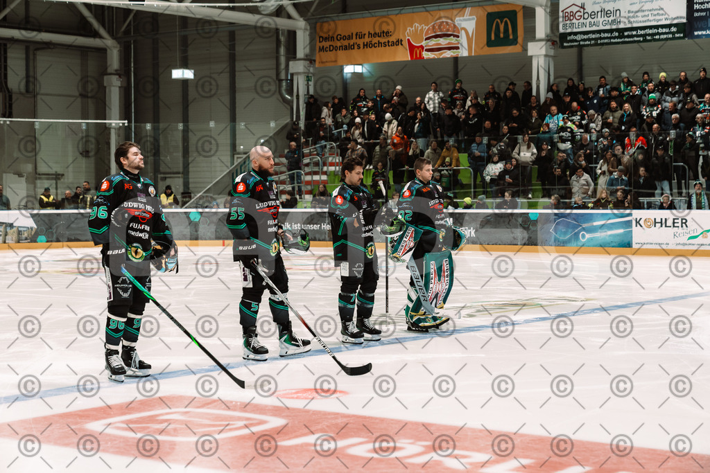 Alligators_vs_Bayreuth_10_2025-46 | Höchstadt Alligators Fotogalerie: Eishockey-Action aus Franken. Professionelle Spielfotos, Portraits & Stadionbilder zum Download. Jetzt entdecken! - Realisiert mit Pictrs.com