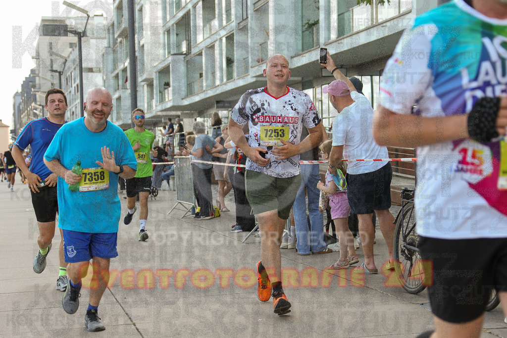 250920_1450_EX1_7798 | Sportfotografie im Rhein-Sieg Kreis, Köln, Bonn, NRW, Rheinland Pfalz, Hessen, etc. Unser Tätigkeitsfeld umfasst den Laufsport vom Volkslauf über den Marathon, Duathlon, Triathon bis zum Ultralauf wie Kölnpfad Ultra oder Schindertrail.