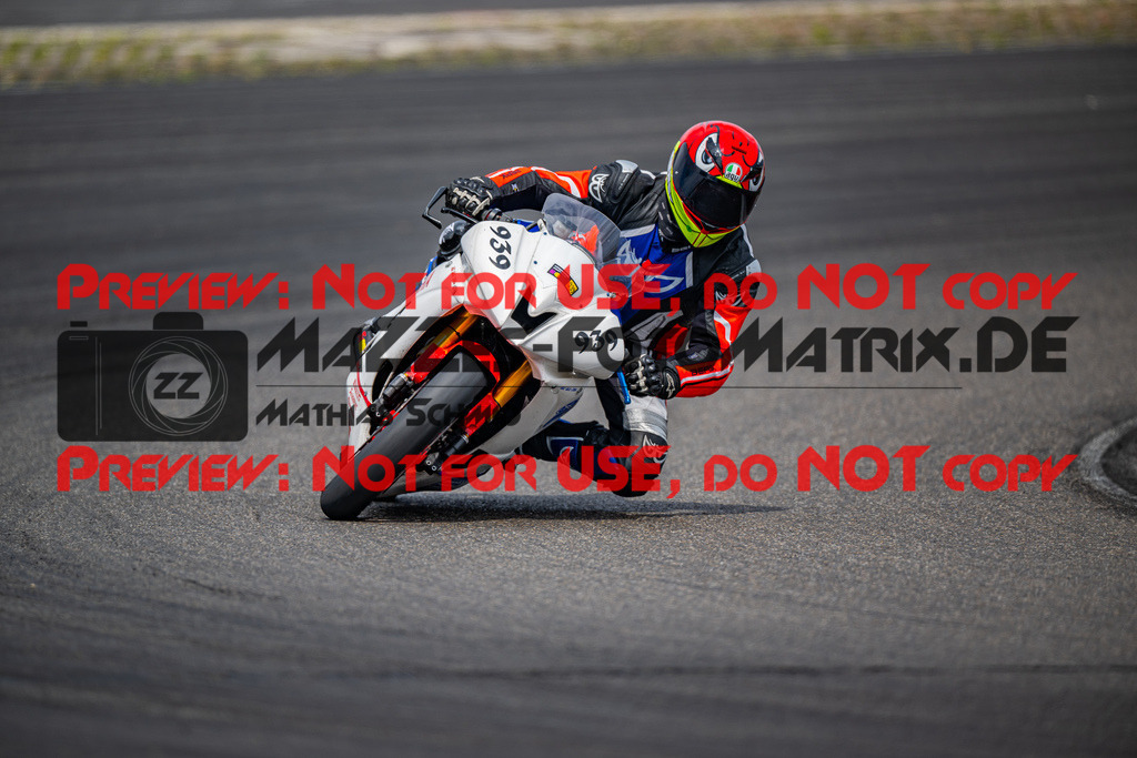 MaZZes_FotoMatrix_230719_2804 | GELB