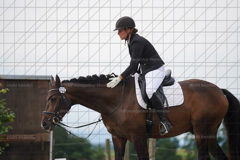 20230826-FAH04445 | Forstinning, 2023, Dressurturnier, Turniersportbilder, Turnierfotografen Bayern, Fotoagentur Herrmann, Reitsportfotografie, Turnierbilder