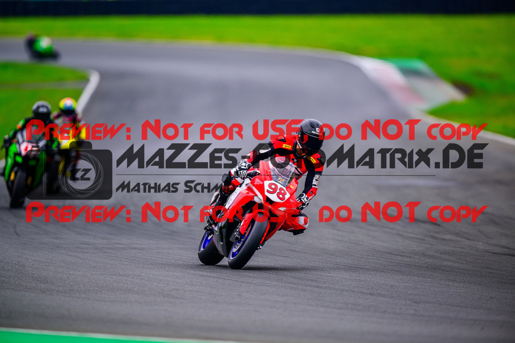 MaZZes_FotoMatrix_240602_6007705_4415 | STK