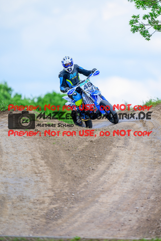 MaZZes_FotoMatrix_240622_6007705_0280 | UE40